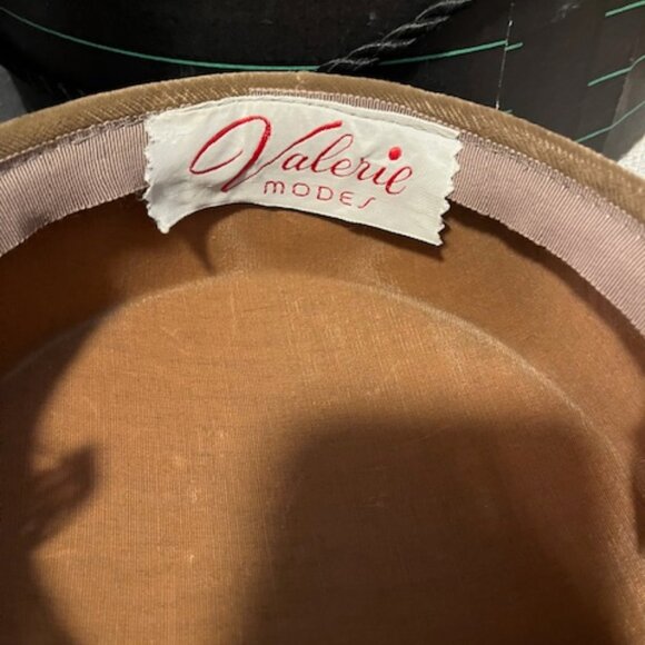 Vintage 1950s Valerie Modes Pill Box Hat w/satin and velvet‎ Detail main image 4